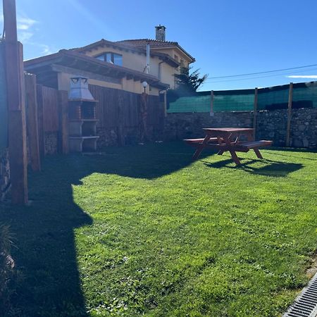 הוילה Oviñana La Casina מראה חיצוני תמונה